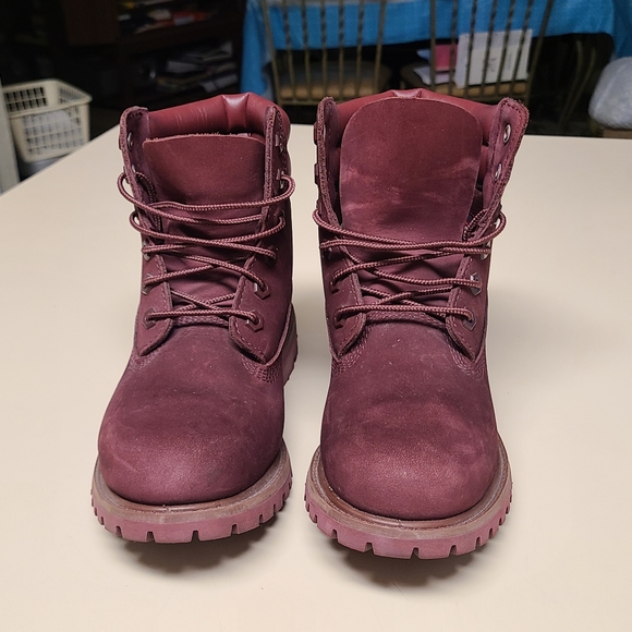 Timberland classic 6" boot size 6 1/2 - Picture 3 of 10